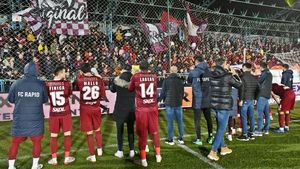 Rapidiștii se apără, după ce au fost surprinși încălcând regulile la antrenament: „Au numărat și maseorii, magazinerul și manechinele”. Reacția lui Ovidiu Burcă, noul director general | EXCLUSIV