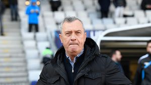 Alarmă la UTA: lui Mircea Rednic i s-a făcut din nou rău și a ajuns la spital! În vara lui 2023 a suferit un infarct miocardic și a fost operat. Cum se simte „Puriul”