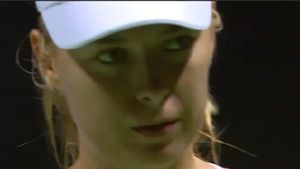 Șarapova împarte dolarii după victoria cu Halep: "Antrenorul meu o să aibă parte de mai mulți bani"