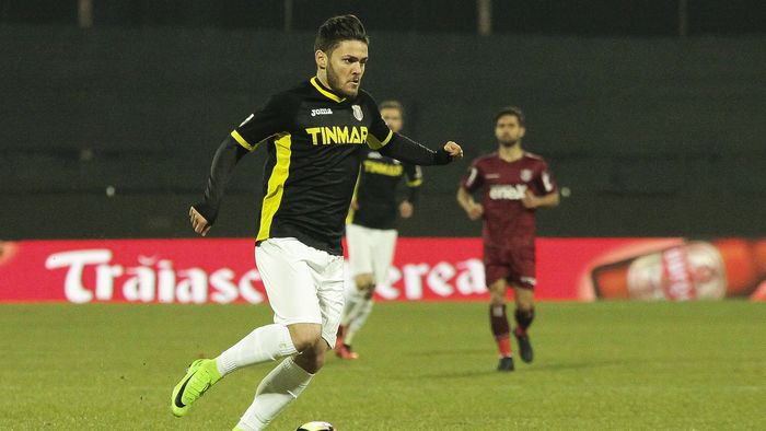 CULISE | Situația delicată în care a ajuns Ioniță după ce Becali și două cluburi l-au asaltat cu oferte: finanțatorul FCSB-ului i-a propus o avere, care l-ar fi pus peste Tănase, Coman și Alibec în topul salariilor
