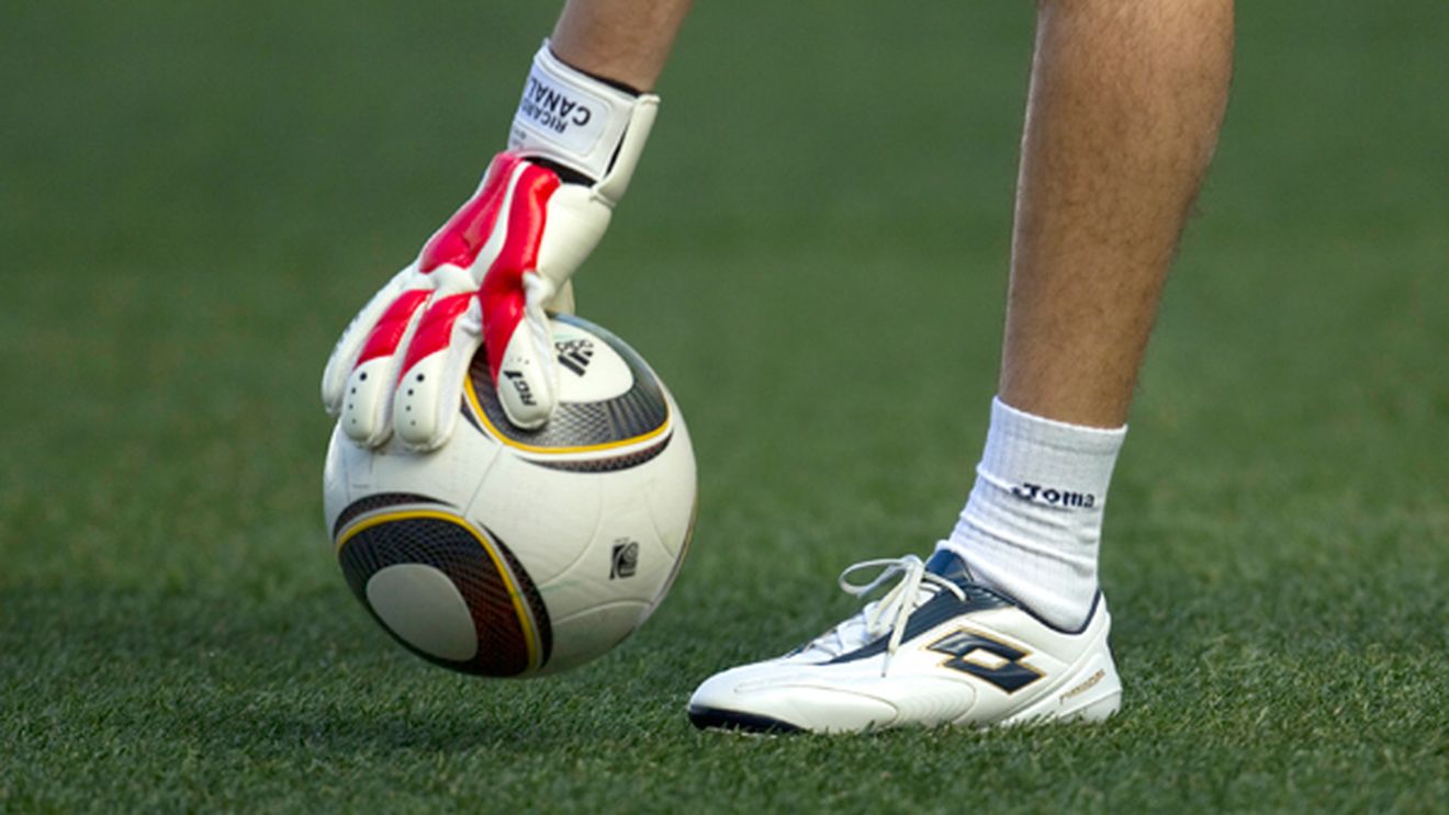 Vezi de ce nu s-au antrenat englezii cu "jabulani"