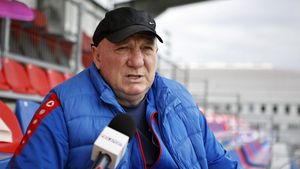Adrian Bumbescu a prefațat meciul cu Dinamo și a anunțat promovarea Stelei în Superliga: „O să fim ca Nottingham Forest!”