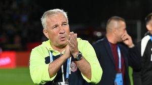 Dan Petrescu vrea să-l transfere la CFR Cluj pe cel mai bun portar din Superliga României! „Pentru fiecare fotbalist prețul are cinci zerouri”