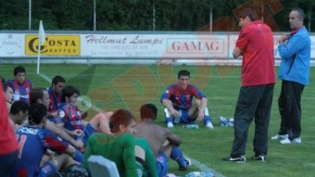 Piți face ordine! Becali: "Trebuie să compensăm lipsa de valoare prin disciplină"** Vezi amicalele Stelei