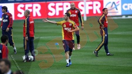 "Ei au inventat fractura de stres**: Obositul Chivu, cămilarul Rădoi, plictisitul Marica"