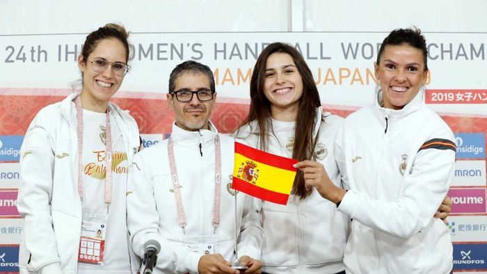 Ce lovitură! Spania, cu trei jucătoare de la Vâlcea și una de la Bistrița, s-a calificat în finala Campionatului Mondial. Oare ce o prefera Ryde & Co la „preolimpice”, Rusia sau Norvegia?