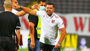 Cosmin Contra, dezvăluiri despre negocierile cu DDB. Cum a fost convins să renunțe la bani + Mesaj pentru fani: „Nu poți face performanță așa”