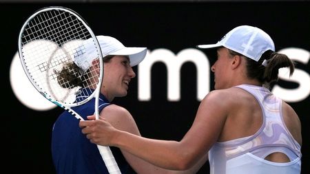 Scandal la Australian Open! Cristina Bucșa, sportivă din Chișinău, jignită de organizatori după meciul cu Iga Swiatek: „Lipsă crasă de respect!" FOTO