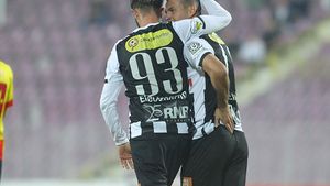 ”Pacientul” U Cluj rămâne în ”comă”! ”Şepcile roşii” sunt din nou pe loc retrogradabil după 1-1 cu Ripensia şi ar trebui să uite de promovare