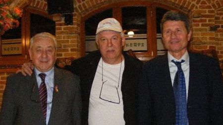 Gigi Mulțescu, șocat de prima zi în care a ajuns la Petroșani acum jumătate de veac! S-a remarcat și prin „cumințirea” lui Florea Dumitrache. „Gulerul de la cămașă se înnegrise de la poluarea din oraș”. SPECIAL
