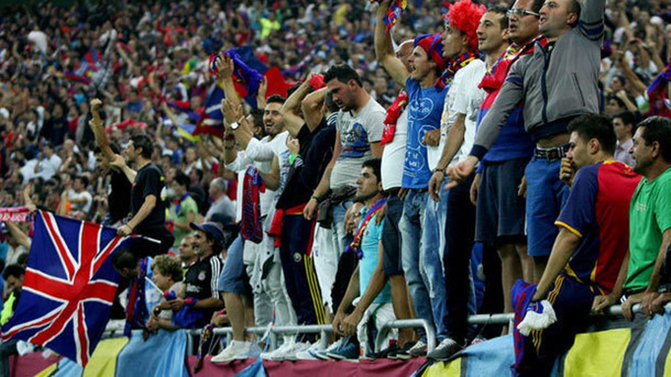 Mircea Sandu ar fi vrut ca Steaua-Rapid să fie întrerupt:** "Oficialii și comisiile au tratat incidentele cu lejeritate!" Reacția șefului FRF