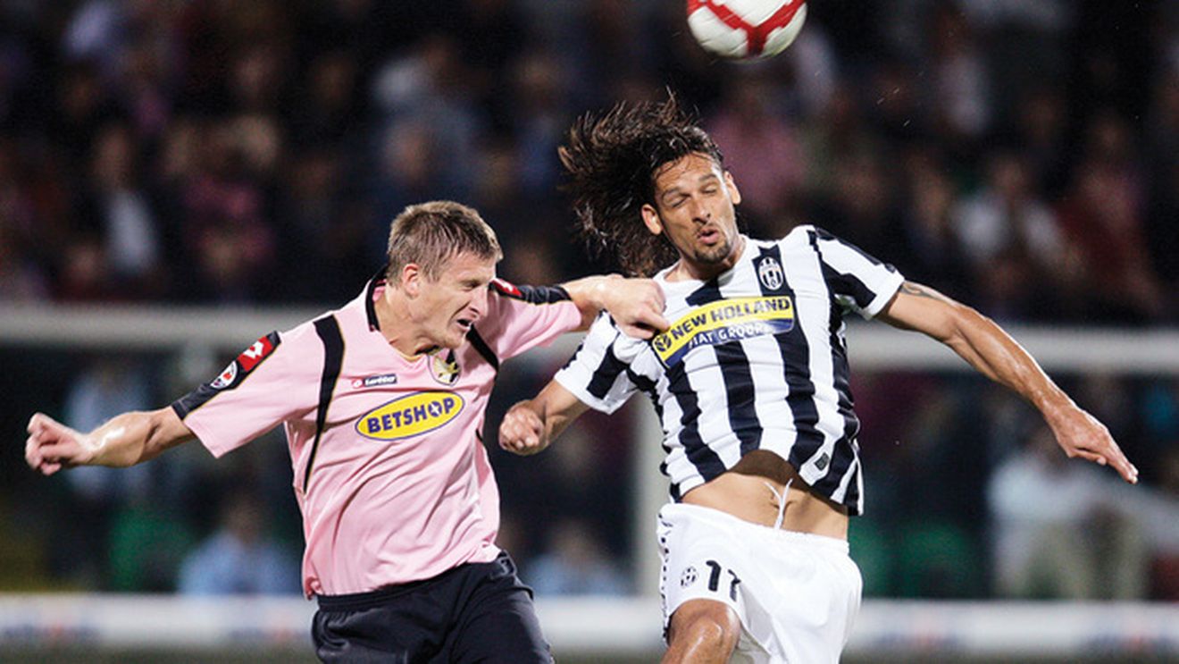 "Campionatul nu va fi câștigat de echipa care joacă mai bine,** ci de cea mai constantă"