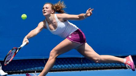 Turneu de vis făcut de Siniakova la Shenzhen, după ce a eliminat-o pe Halep! Primul trofeu din carieră. Cehoaica s-a impus în finala cu Riske: 6-3, 6-4