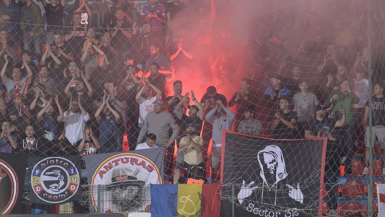 VIDEO & FOTO | Moment dezgustător al fanilor lui Dinamo în timpul momentului de reculegere ținut în memoria lui Cristian Țopescu. Ce au putut striga