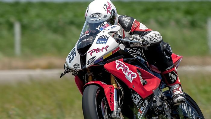 Robert Mureșan a stabilit un nou record pe MotorPark România după 9 luni de pauză. Pilotul arădean a câștigat cursele din weekend

