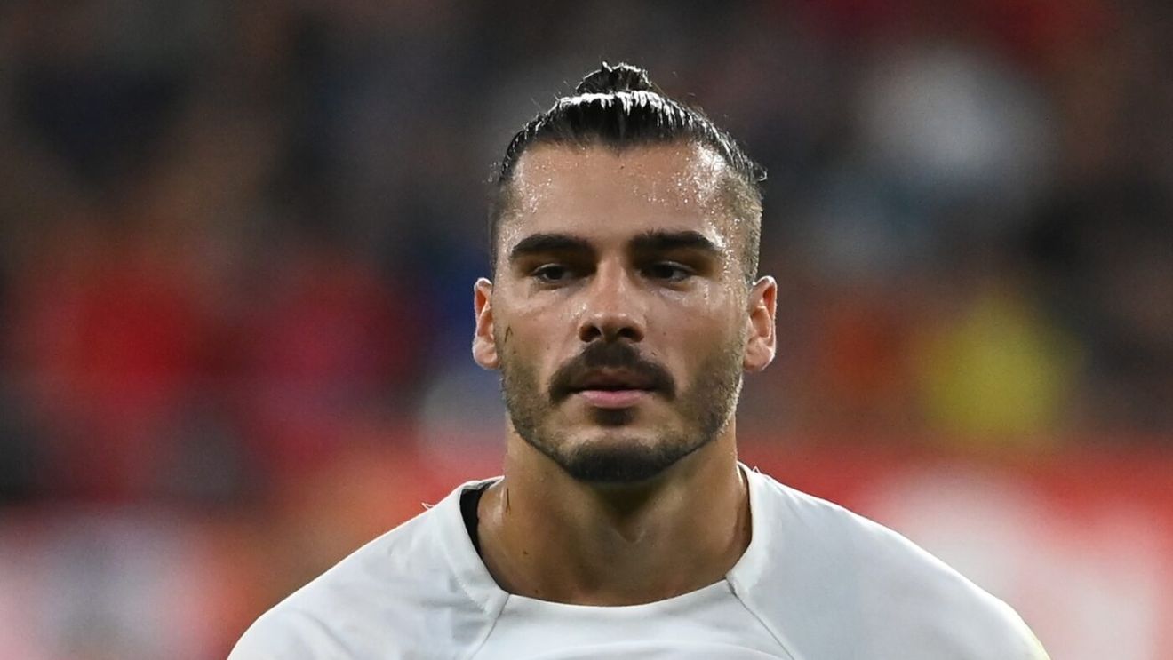 Transferul pregătit de FCSB a fost zărit în tribune la derby-ul cu Dinamo! A încercat să fie discret, dar a atras privirile celor din jur