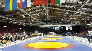 Lupte pe gheață. Europeanul de lupte, organizat într-un patinoar de 2,5 milioane de euro