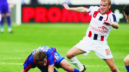 Bicfalvi, prima victimă a "Fiarei"! Lăcătuș nu-l vede pe mijlocaș titular