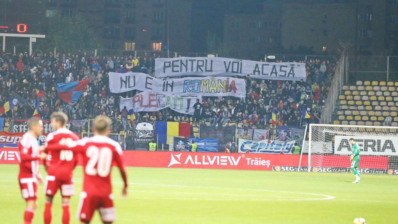 "Pentru voi acasă nu e România. Plecați!" Meciul problematic de la Brașov are urmări: Sepsi și FCSB, sancționate pentru scandările xenofobe ale fanilor