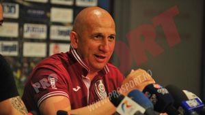 Miriuță, dezamăgit de lotul CFR-ului: "Dintre cei noi, niciunul nu e peste titularii de anul trecut. Am 14 fotbaliști buni, trebuie să umblu cu ei precum cu ouăle de Paște"
