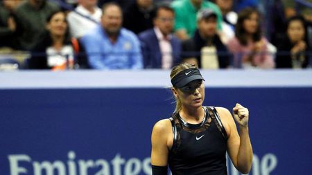 Wozniacki a lovit prima, Șarapova  a răspuns. Rusoaica și-a pus la punct rivala în câteva cuvinte, după calificarea în a a cincea "optime" a carierei la US Open