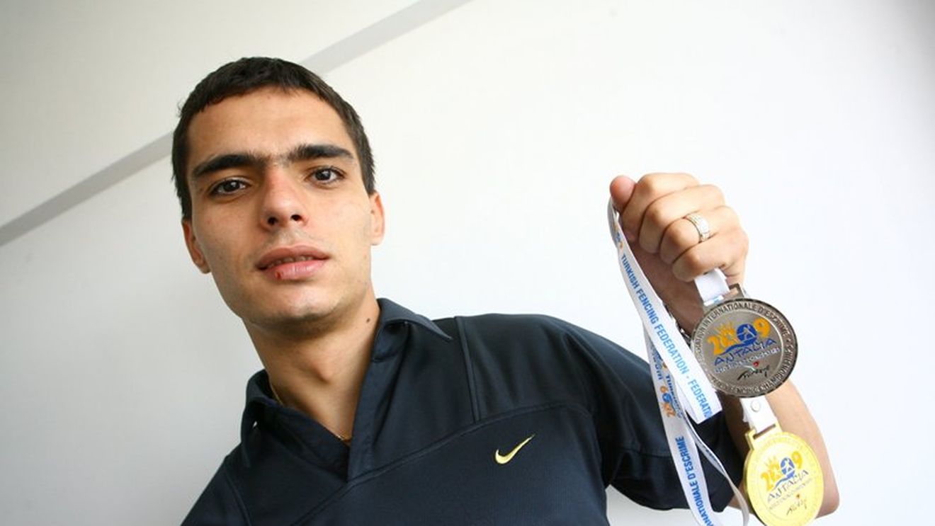 Rareș Dumitrescu a "cucerit" Budapesta** cu sabia!