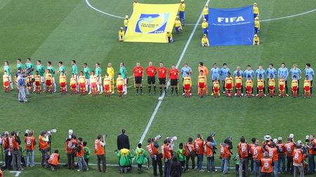 Uruguay și Mexic, în optimile CM! Africa de Sud și Franța, OUT!