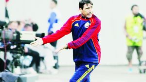 Cornel Dinu, atac la la selecționer!** "N-am mai auzit de un antrenor al cărui obiectiv să fie peste patru ani!"