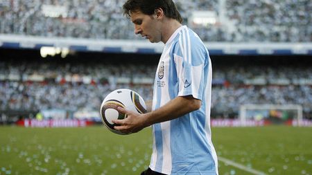 VIDEO MONUMENTAL** Messi dirijorul, Messi recuperatorul, Messi goleadorul!