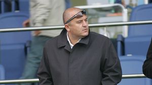 "Nu-i mai pot plăti salariul lui Șoavă!** Rămâne doar dacă acceptă diminuarea!"