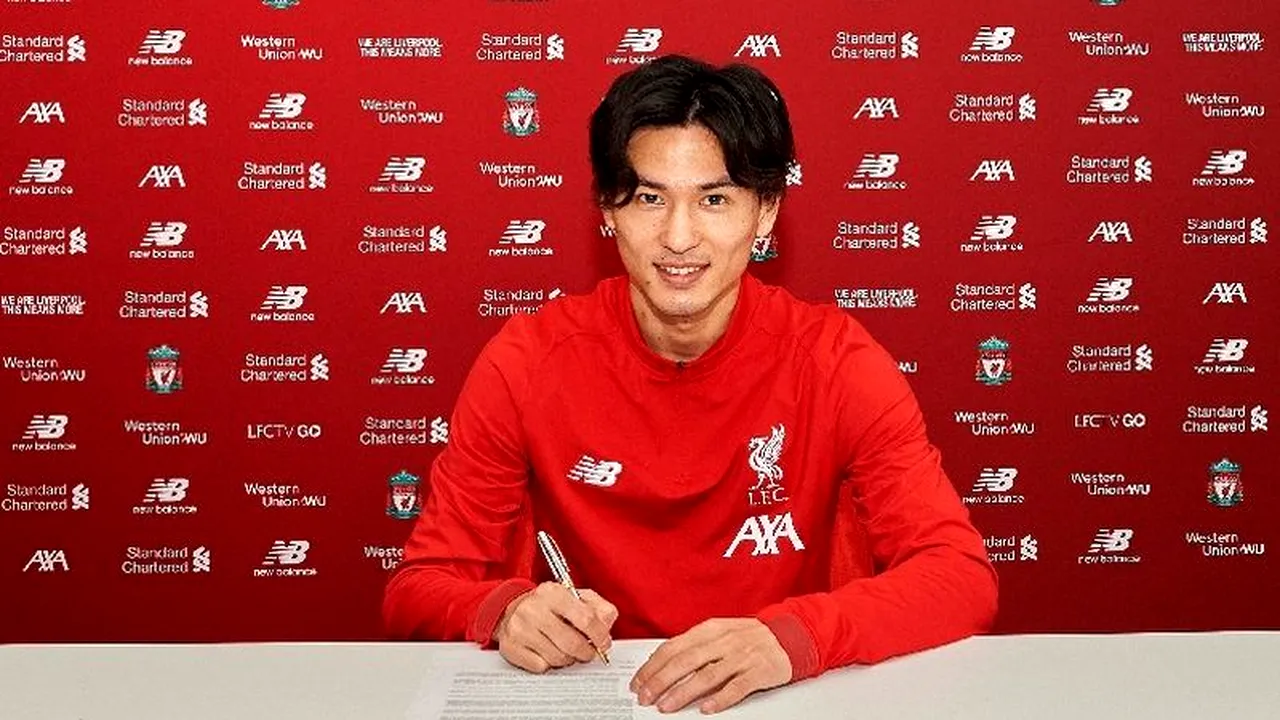 Liverpool dă prima mare lovitură pe piața transferurilor în această iarnă! Japonezul Takumi Minamino, sub comanda lui Klopp