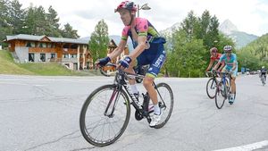 Etapă uluitoare în Dauphine. Rui Costa a câștigat dintr-o evadare formată din lideri de echipă: Nibali e noul tricou galben, după ce ieri pierduse două minute