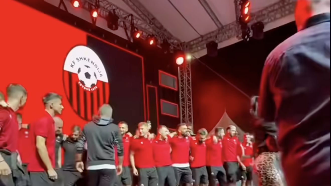 Primiți ca nişte eroi! Sărbătoare fără precedent în Tetovo, după ce Shkendija a eliminat-o pe FCSB: oamenii au ieşit pe străzi