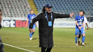 Leo Grozavu dă de pământ cu oficialii LPF din cauza programului încărcat, după FC Botoșani - Dinamo 1-1: „Suntem fraierii de serviciu!”