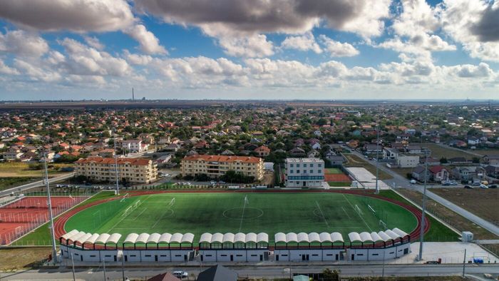 Gică Hagi a vrut să investească aici în 2010, dar a ales Ovidiu! Care e localitatea din județul Constanța, cu stadion de Superligă, cu hotel deasupra vestiarelor și trei săli moderne de sport: „Nu există nicăieri așa ceva” | EXCLUSIV FOTO