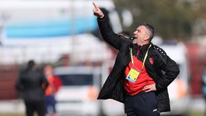 Alin Minteuan se gândește să-și dea demisia de la CSM Reșița, după umilința trăită la Recea