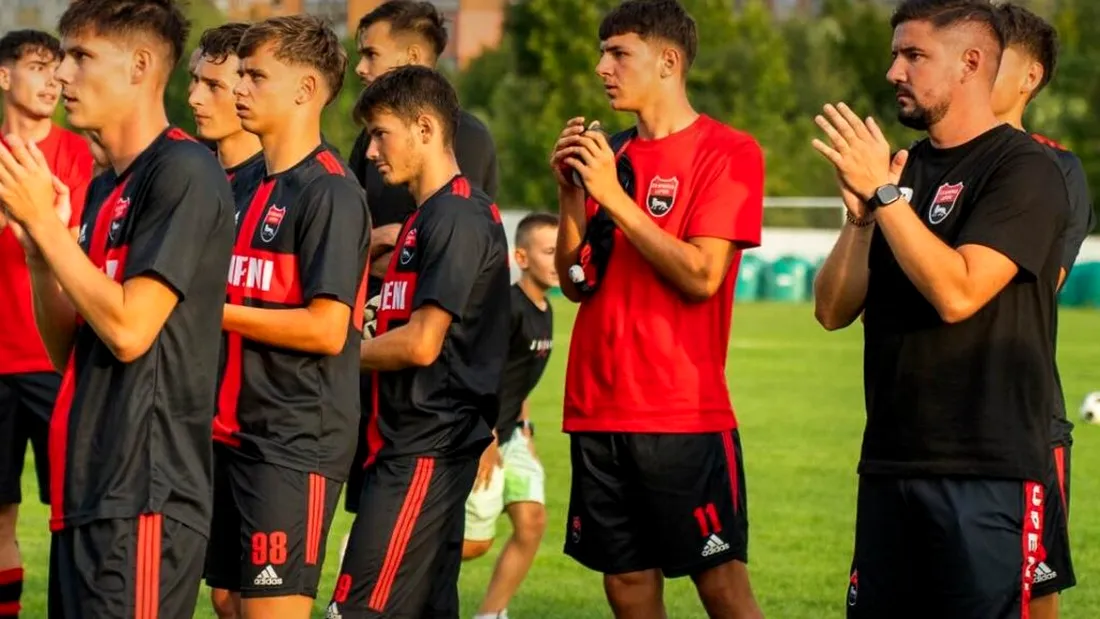 Minerul Lupeni continuă sezonul de Liga 3 alături de alt antrenor. Conducerea a comunicat varianta ”principalului”