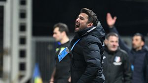 „E o nebunie la CFR Cluj. O bombă care stă să explodeze”.  Adrian Mutu e şocat de scandalul dintre Dan Petrescu şi Nelu Varga