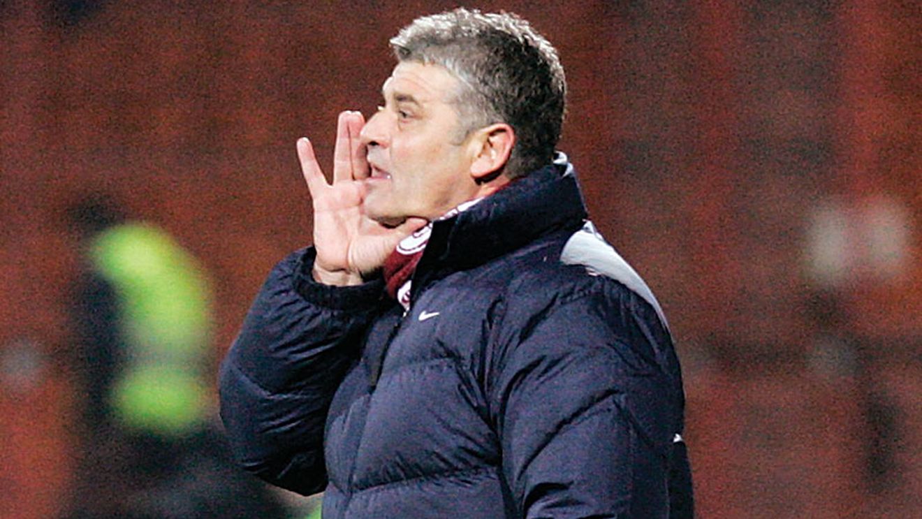 Andone, între petrodolarii de la Al-Ettifaq și Amkar Perm