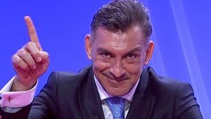 Ilie Dumitrescu l-a făcut șah-mat pe Florin Talpan cu o singură întrebare! Răspunsul ezitant al juristului