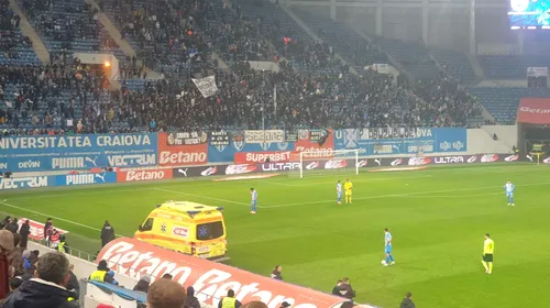 Momente de panică pe stadionul Ion Oblemenco: medicii de pe salvare, chemați să intervină de urgență în Peluza Nord Craiova! Meciul a fost întrerupt câteva minute de Kovacs