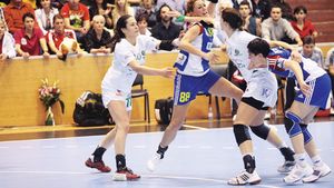 Patricia Vizitiu, stea pentru Oltchim în partida cu Gyor, dezvăluie unul din secretele evoluției sale:** "Neagu a fost îngerul meu păzitor"