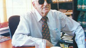 "Atunci mi-am luat inima-n dinți ca să-mi încerc norocul la radio". Răzvan Toma scrie despre doi lorzi ploieșteni ai sportului românesc