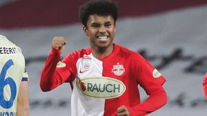 Fost jucător german cu origini românești, despre Karim Adeyemi, puștiul-minune care putea să joace pentru România: „Are stilul lui Haaland”