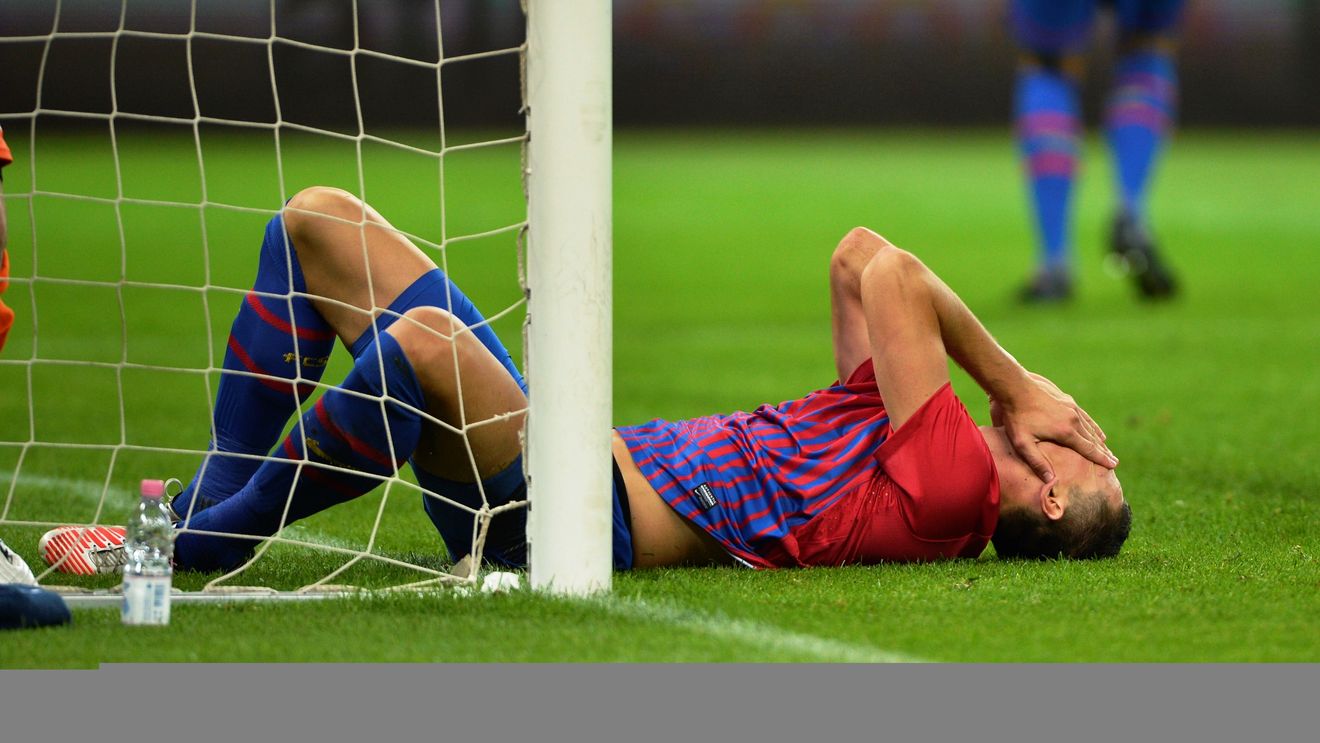 De ce nu s-a refăcut Gardoș? Doctorul Stelei își asumă vina: "Trebuia să-l tratez peste vară, însă nu ar mai fi avut vacanță". Jucătorul este bănuit că nu și-a menajat piciorul pe plajele din Grecia