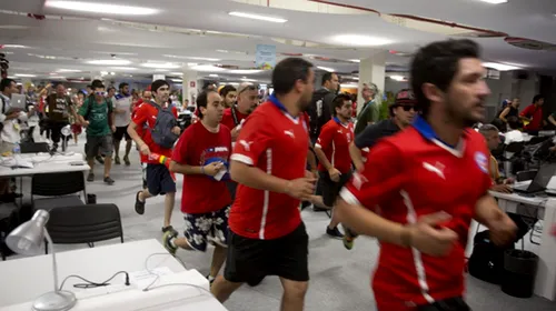 Panică în centrul de presă de la stadionul Maracana. FOTO & VIDEO | Momentul în care 200 de fani chilieni forțează pătrunderea în arenă