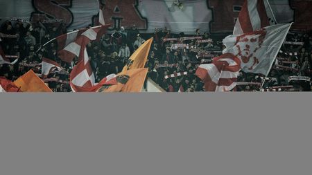 Conducerea lui Dinamo, trasă la răspundere de fani după demiterea lui Niculescu: "Să vă fie rușine. Vă bateți joc de glorile noastre. Nu mai e club, e mahala!"