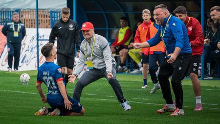 FC Bihor îl încântă pe Erik Lincar după victoria în fața echipei lui Dorinel Munteanu: ”Lumea zicea să suntem cei mai proști, cei mai fraieri”