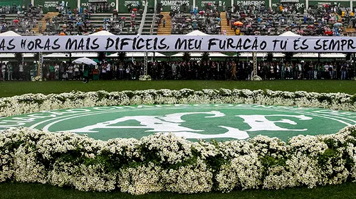 OFICIAL | Chapecoense a primit trofeul Copa Sudamericana 2016 din partea CONMEBOL