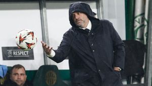 Ce șansă a ratat Radu Drăgușin! Decizia pe care a luat-o Ange Postecoglou din cauza românului